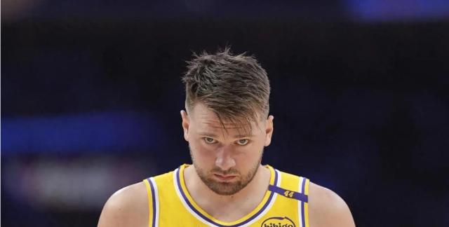 PG模拟器官方下载-惨负20分湖人仍有利好！东契奇里夫斯集体回暖